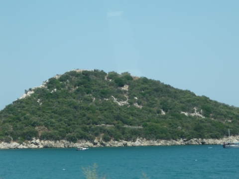 Турция дальян черепаший остров. Остров черепаха в турции кемер. Остров черепаха кемер. Черепаший остров в турции кемер. Турция дальян черепаший остров.