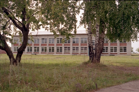 Школа 48 киров. Школа 70 киров. Киров калужская область школа номер 2. Кировск школа. Школа 1 киров.