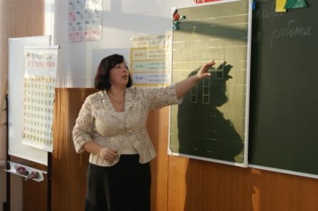 учителя начальных классов школы 12. школа 2 безенчук учителя. лена михайловна великие луки.