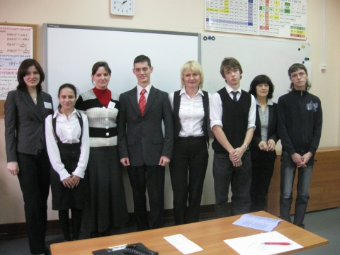 7 школа нальчик. школа 11 омск. школа номер 11 губкин. линейка 1 сентября 11 класс. школа 11 омск фото.