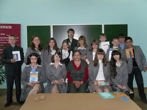 Выпускники 2009 года. Лицей 9 пермь. Крутинский лицей омская область. Лицей 9 новосибирск. Школа 2008 год.